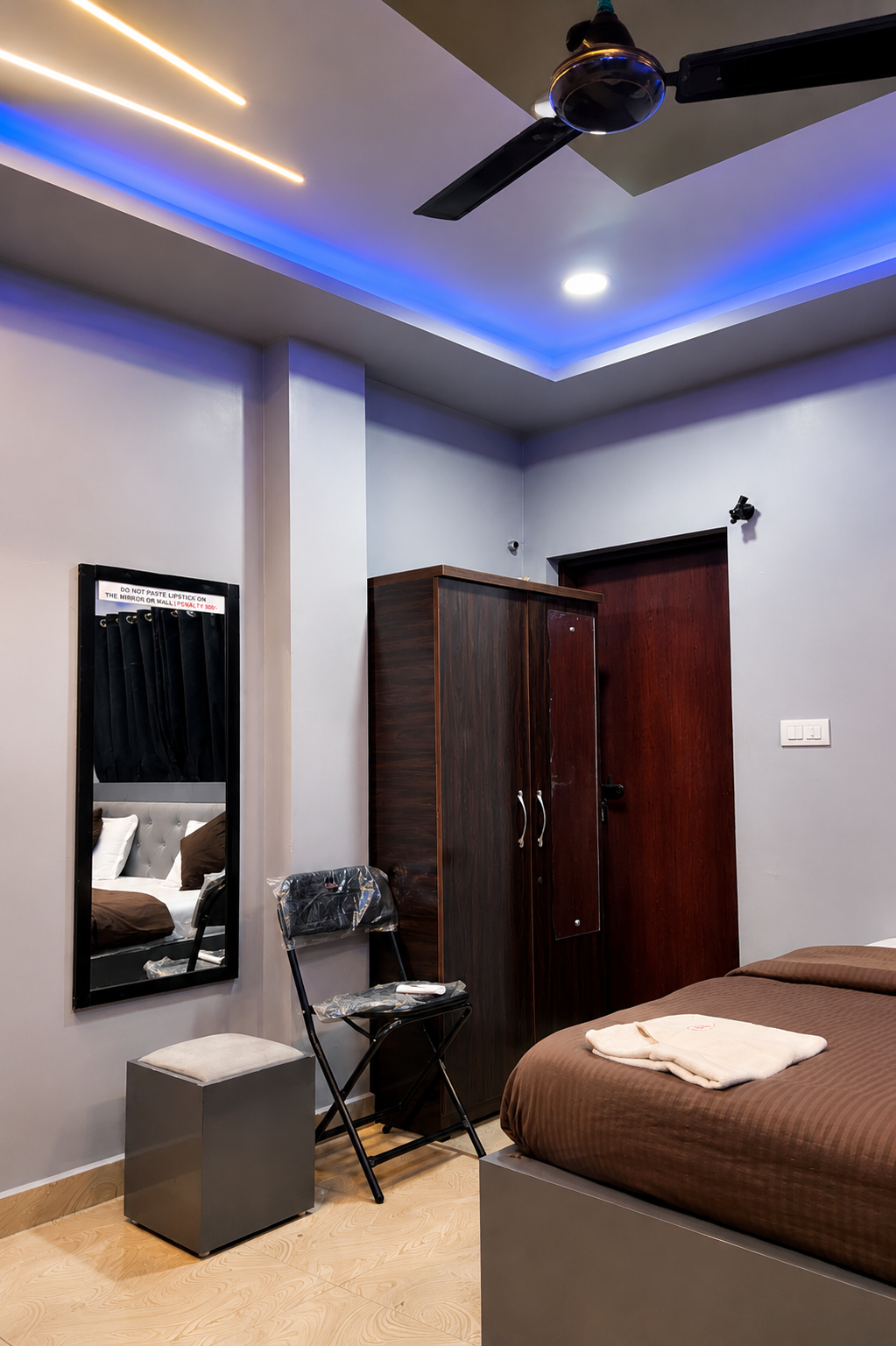 Deluxe room, third view